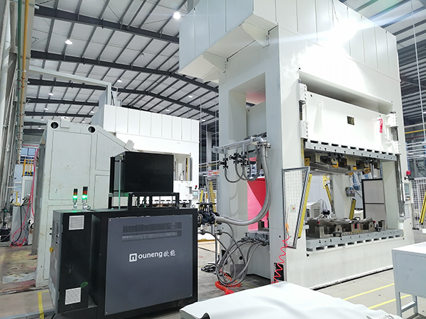 模溫機和鍋爐的區別