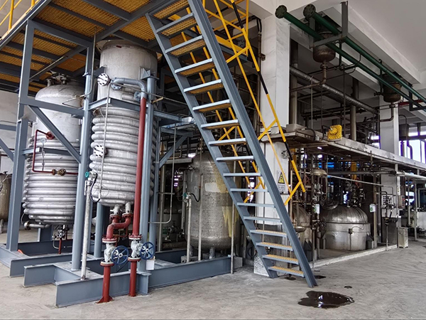 乙基蒽醌生產(chǎn)反應(yīng)釜電加熱導(dǎo)熱油爐