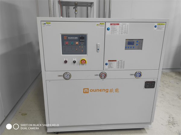 化工制藥行業(yè)冷水機怎么選配？