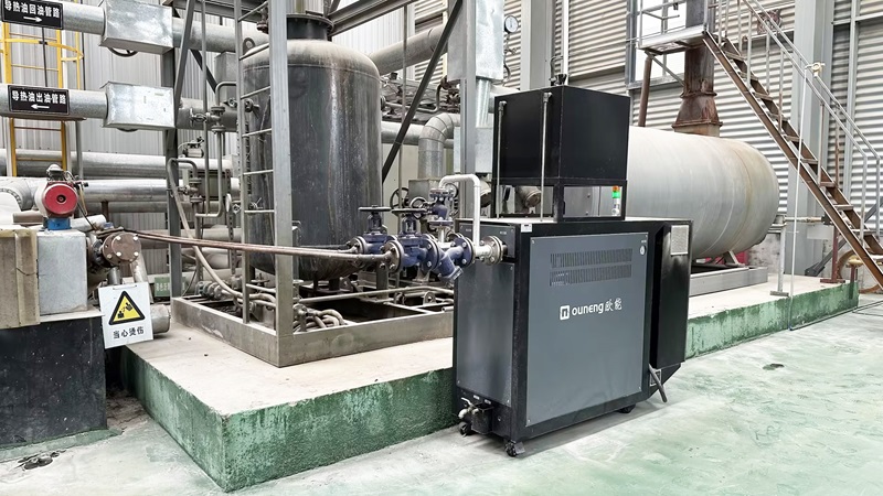 電加熱導(dǎo)熱油爐在瀝青管道控溫的應(yīng)用案例「歐能機械」