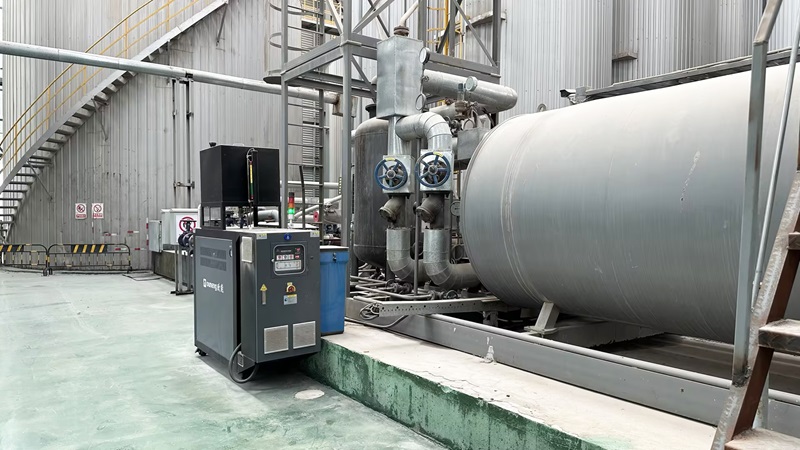 電加熱導(dǎo)熱油爐在瀝青管道控溫的應(yīng)用案例「歐能機械」