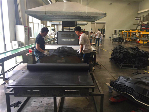 內飾件壓板加熱油溫機 (7)