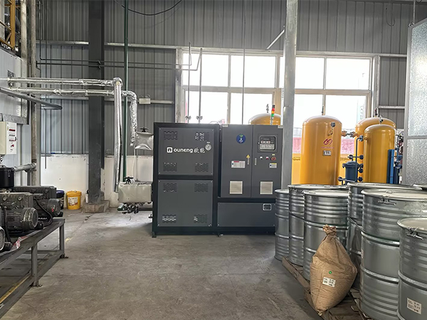 熱熔膠管道控溫反應(yīng)釜油式模溫機(jī)