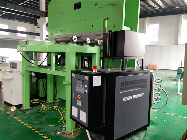 橡膠硫化機(jī)專用油溫機(jī)的特點(diǎn)